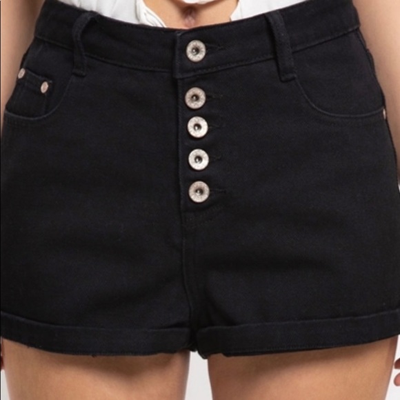 BOUTIQUE BLACK HIGH RISE BUTTON FLY DENIM SHORTS - Picture 5 of 6